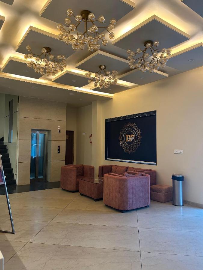 The Imperial Prime Clarks Inn Suites, Bhilwara Buitenkant foto